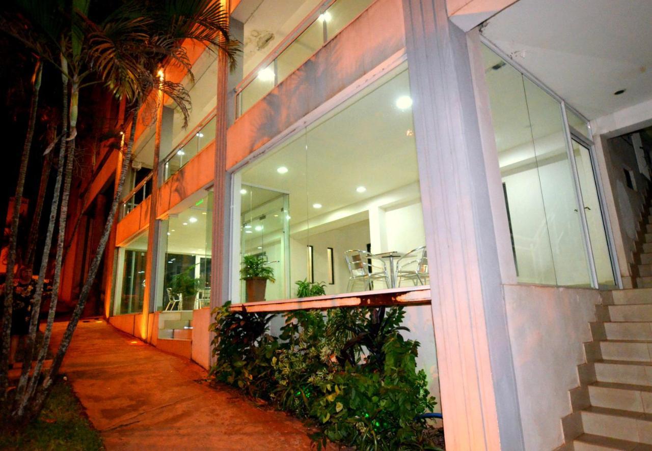 Hosteria Casa Blanca Iguazu Πουέρτο Ιγκουασού Εξωτερικό φωτογραφία